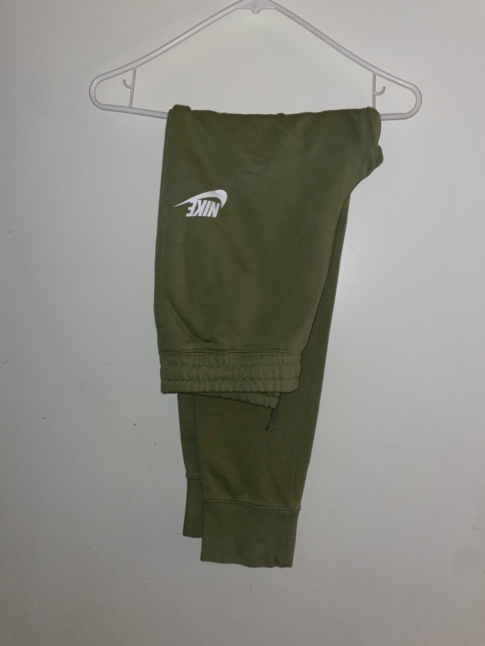Nike Light Olive Green Cropped Hoodie and pants set with White Swoosh Girls XL - Picture 2 of 3